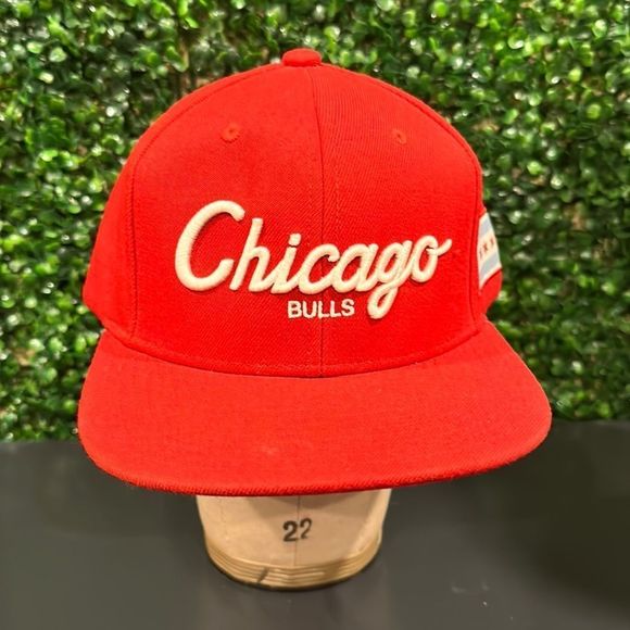 Mitchell & Ness Other - Mitchell & Ness Red Chicago Bulls Snapback Hat